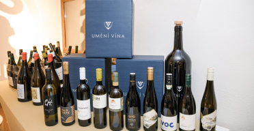 Obraz Jak się pakuje... lokalne wino w Umění vína?
